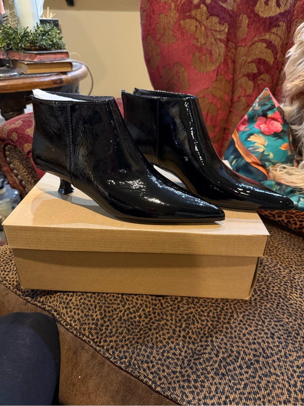 Steve Madden Black Patent Pointed Ankle Booties with Kitten Heel
